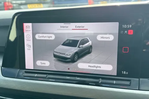 DL21VTC Volkswagen Golf 1.5 TSI Life 5dr Thumbnail #52