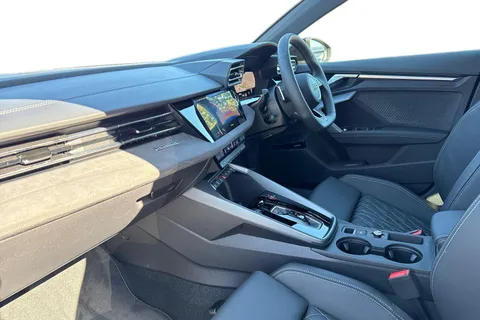 DE75JYT Audi S3 Black Edition TFSI  333 PS S tronic Thumbnail #15