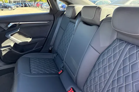 DE75JYT Audi S3 Black Edition TFSI  333 PS S tronic Thumbnail #19