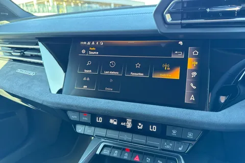 DE75JYT Audi S3 Black Edition TFSI  333 PS S tronic Thumbnail #36