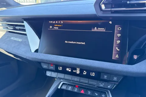 DE75JYT Audi S3 Black Edition TFSI  333 PS S tronic Thumbnail #37