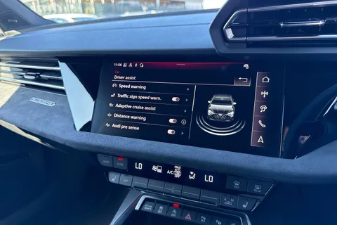 DE75JYT Audi S3 Black Edition TFSI  333 PS S tronic Thumbnail #46