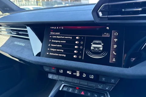 DE75JYT Audi S3 Black Edition TFSI  333 PS S tronic Thumbnail #47