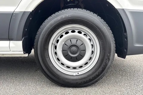 DA75GJK Volkswagen Crafter CR35 Panel van Commerce Plus MWB 140 PS 2.0 TDI 6sp Manual - MY25/Camera/St Thumbnail #10