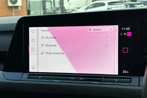 35 of 46 for Volkswagen Golf 1.5 TSI R-Line Euro 6 (s/s) 5dr