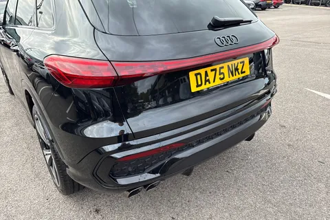 DA75NKZ Audi Q5 SUV Edition 1 TDI quattro 204 PS S tronic Thumbnail #8