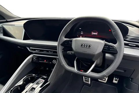 DA75NKZ Audi Q5 SUV Edition 1 TDI quattro 204 PS S tronic Thumbnail #18