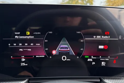 DA75NKZ Audi Q5 SUV Edition 1 TDI quattro 204 PS S tronic Thumbnail #29