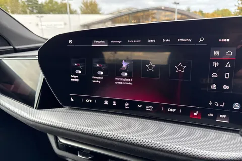 DA75NKZ Audi Q5 SUV Edition 1 TDI quattro 204 PS S tronic Thumbnail #41