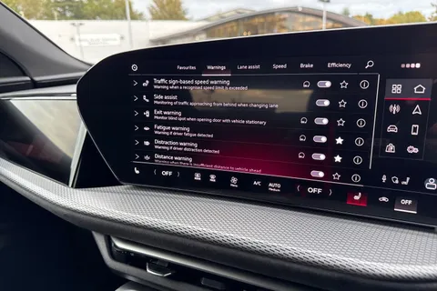 DA75NKZ Audi Q5 SUV Edition 1 TDI quattro 204 PS S tronic Thumbnail #42