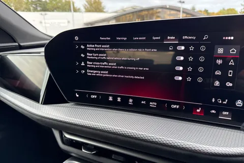 DA75NKZ Audi Q5 SUV Edition 1 TDI quattro 204 PS S tronic Thumbnail #45