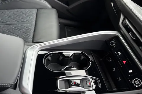 DA75NKZ Audi Q5 SUV Edition 1 TDI quattro 204 PS S tronic Thumbnail #53