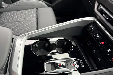 DE75HRD Audi SQ5 SUV Edition 1 TFSI 367 PS S tronic Thumbnail #23