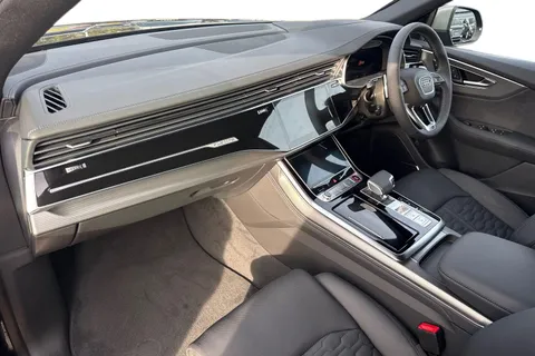 DA75XCX Audi RS Q8 SUV performance    640 PS tiptronic Thumbnail #15