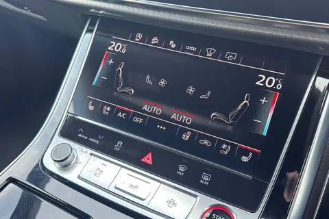 DA75XCX Audi RS Q8 SUV performance    640 PS tiptronic Thumbnail #22