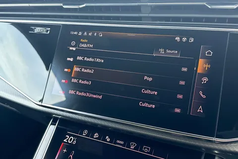 DA75XCX Audi RS Q8 SUV performance    640 PS tiptronic Thumbnail #37