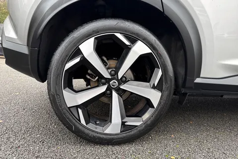 HF71XMB Nissan Juke 1.0 DIG-T Tekna DCT Auto Euro 6 (s/s) 5dr Thumbnail #13