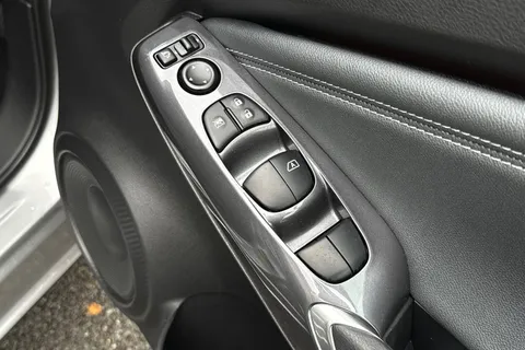 HF71XMB Nissan Juke 1.0 DIG-T Tekna DCT Auto Euro 6 (s/s) 5dr Thumbnail #27