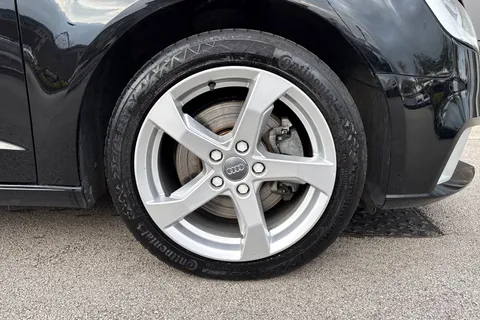 NJ69DAU Audi A3 2.0 TFSI 40 Sport Sportback S Tronic Euro 6 (s/s) 5dr Thumbnail #12