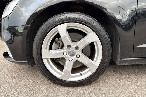 NJ69DAU Audi A3 2.0 TFSI 40 Sport Sportback S Tronic Euro 6 (s/s) 5dr Thumbnail #13