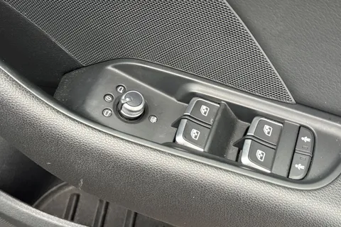 NJ69DAU Audi A3 2.0 TFSI 40 Sport Sportback S Tronic Euro 6 (s/s) 5dr Thumbnail #41