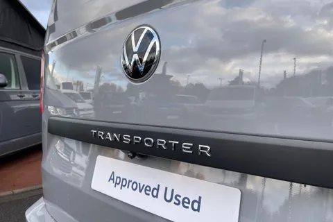 BG75LRL Volkswagen Transporter 2.0 TDI 170PS Commerce Pro Van Auto-Tailgate Thumbnail #38
