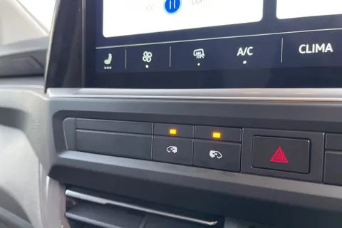 BG75LNY Volkswagen Transporter 2.0 TDI 170PS Commerce Pro Van Auto-Tailgate Thumbnail #52