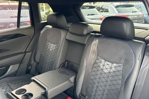 DC25TLK Volkswagen Tiguan 2.0 TDI R-Line 5dr DSG | Electric Tailgate | Heated Seats | Rear View Camer Thumbnail #20