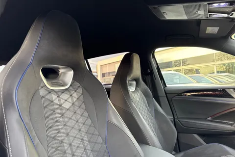 DC25TLK Volkswagen Tiguan 2.0 TDI R-Line 5dr DSG | Electric Tailgate | Heated Seats | Rear View Camer Thumbnail #25