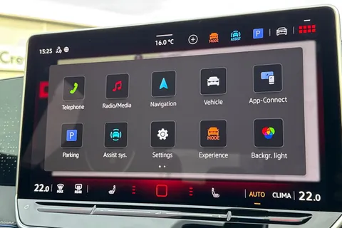 DC25TLK Volkswagen Tiguan 2.0 TDI R-Line 5dr DSG | Electric Tailgate | Heated Seats | Rear View Camer Thumbnail #28