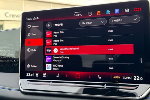 DC25TLK Volkswagen Tiguan 2.0 TDI R-Line 5dr DSG | Electric Tailgate | Heated Seats | Rear View Camer Thumbnail #29
