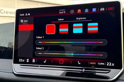 DC25TLK Volkswagen Tiguan 2.0 TDI R-Line 5dr DSG | Electric Tailgate | Heated Seats | Rear View Camer Thumbnail #34