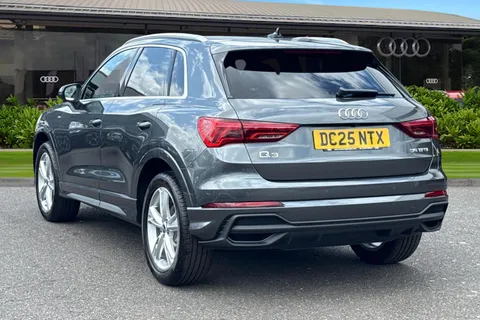DC25NTX Audi Q3 S line 35 TFSI 150 PS S tronic Thumbnail #3