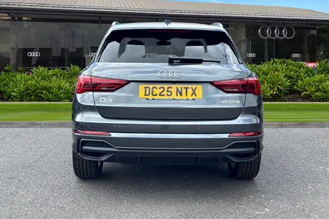 DC25NTX Audi Q3 S line 35 TFSI 150 PS S tronic Thumbnail #5