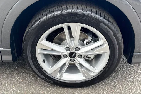 DC25NTX Audi Q3 S line 35 TFSI 150 PS S tronic Thumbnail #10