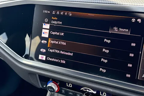 DC25NTX Audi Q3 S line 35 TFSI 150 PS S tronic Thumbnail #34