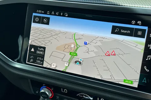 DC25NTX Audi Q3 S line 35 TFSI 150 PS S tronic Thumbnail #37