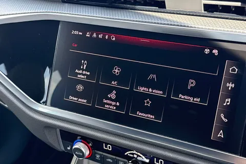 DC25NTX Audi Q3 S line 35 TFSI 150 PS S tronic Thumbnail #39