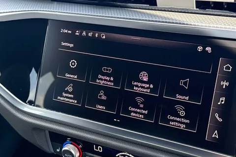 DC25NTX Audi Q3 S line 35 TFSI 150 PS S tronic Thumbnail #46