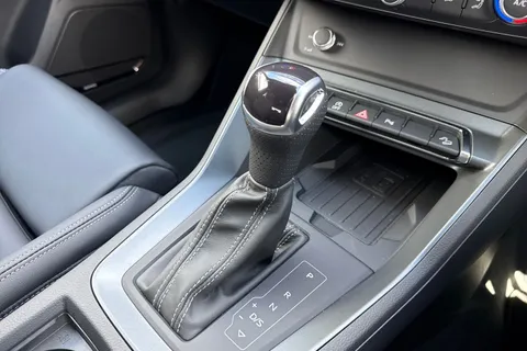 DC25NTX Audi Q3 S line 35 TFSI 150 PS S tronic Thumbnail #56