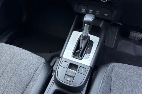 22 of 50 for HONDA JAZZ 1.5 i-MMD Hybrid Advance 5dr eCVT