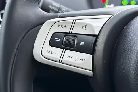 39 of 50 for HONDA JAZZ 1.5 i-MMD Hybrid Advance 5dr eCVT