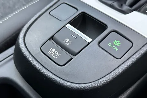 43 of 50 for HONDA JAZZ 1.5 i-MMD Hybrid Advance 5dr eCVT