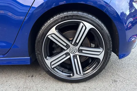 DU65UFZ Volkswagen Golf 2.0 TSI R 5dr DSG | Adaptive cruise control | Parking Sensors Thumbnail #13