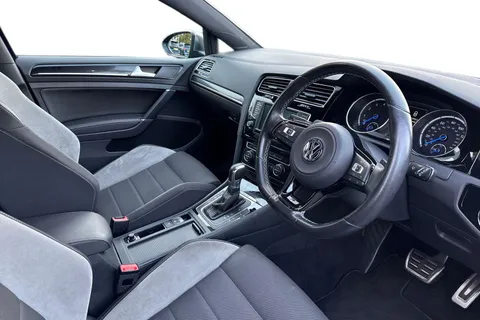 DU65UFZ Volkswagen Golf 2.0 TSI R 5dr DSG | Adaptive cruise control | Parking Sensors Thumbnail #14