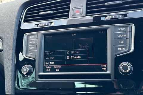 DU65UFZ Volkswagen Golf 2.0 TSI R 5dr DSG | Adaptive cruise control | Parking Sensors Thumbnail #26