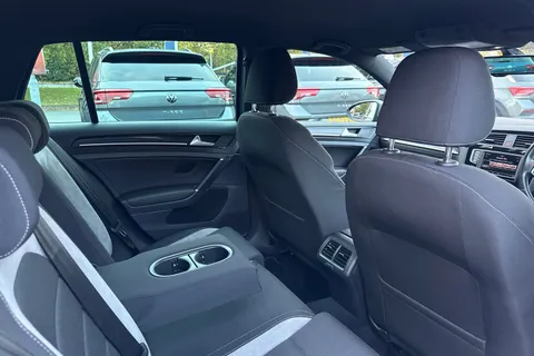 DU65UFZ Volkswagen Golf 2.0 TSI R 5dr DSG | Adaptive cruise control | Parking Sensors Thumbnail #33