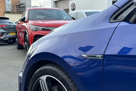 DU65UFZ Volkswagen Golf 2.0 TSI R 5dr DSG | Adaptive cruise control | Parking Sensors Thumbnail #36