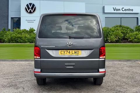 CX74LMO Volkswagen Transporter 2.0 TDI 150 Highline Kombi Van Thumbnail #5