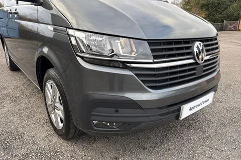 CX74LMO Volkswagen Transporter 2.0 TDI 150 Highline Kombi Van Thumbnail #9